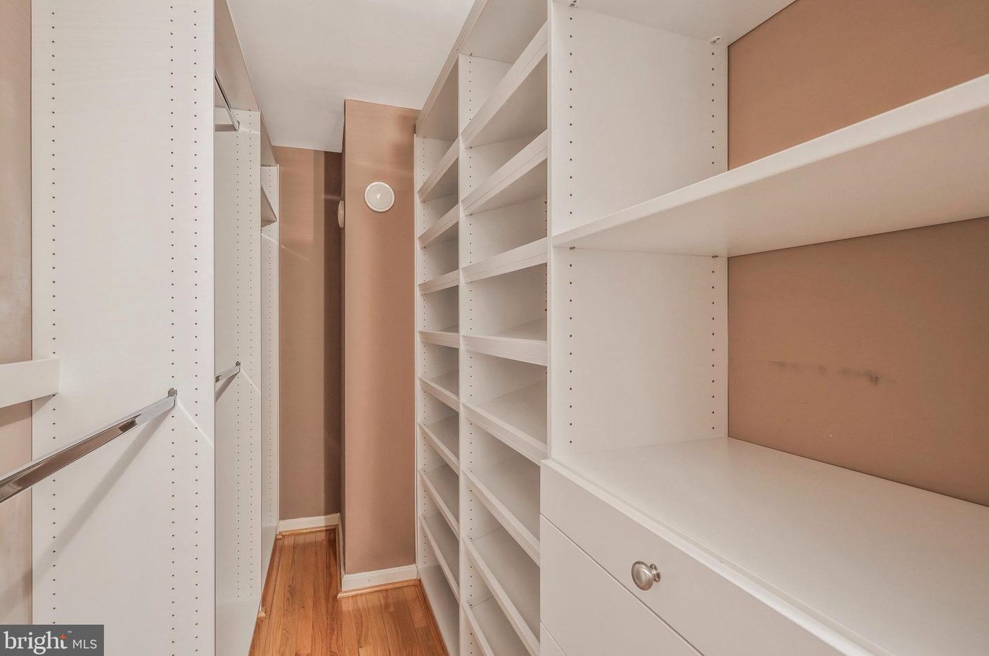 7465 Cross Gate Ln, Alexandria VA 22315-4621 exterior