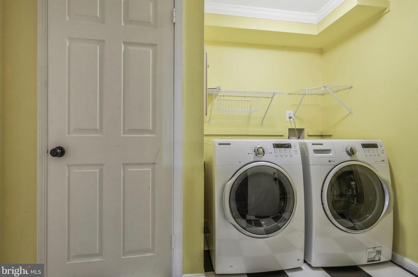 7465 Cross Gate Ln, Alexandria VA 22315-4621 exterior