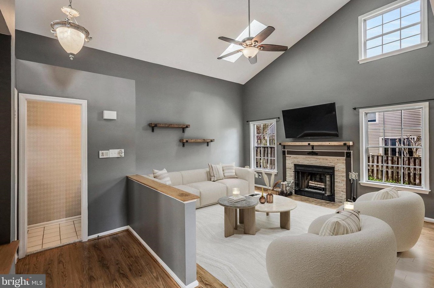 7465 Cross Gate Ln, Alexandria VA 22315-4621 exterior