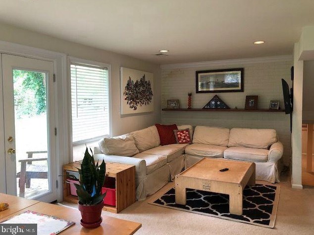 1527 Wrightson Dr, Mc Lean, VA 22101