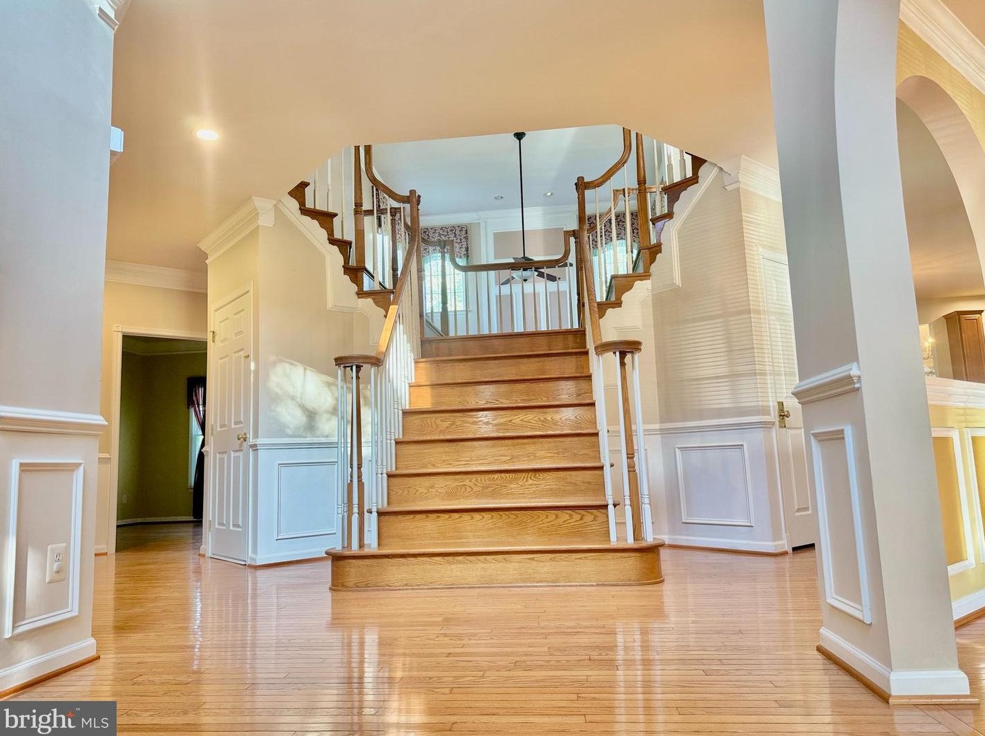 2841 Cherry Branch Ln, Herndon, VA 20171