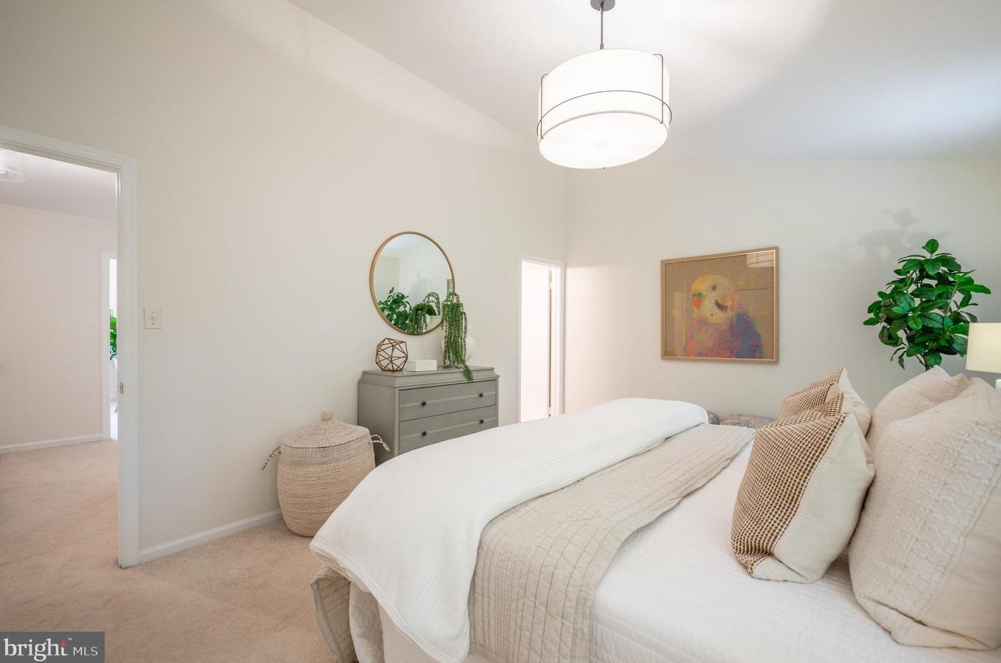 8474 Blue Oak Ct, Springfield VA  22153-3558 exterior