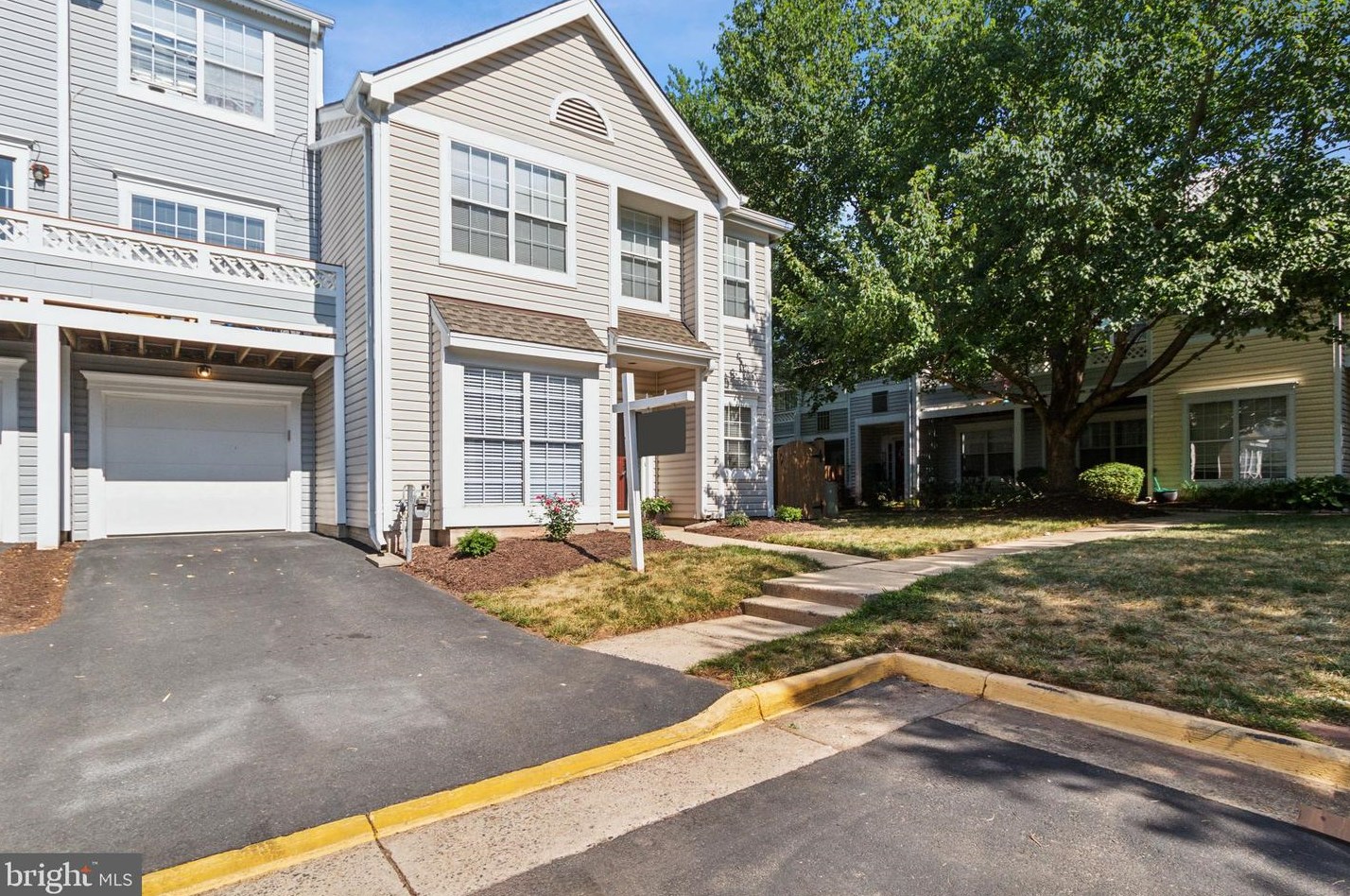 14461 Fallscliff Ln #53, Centreville, VA 20120