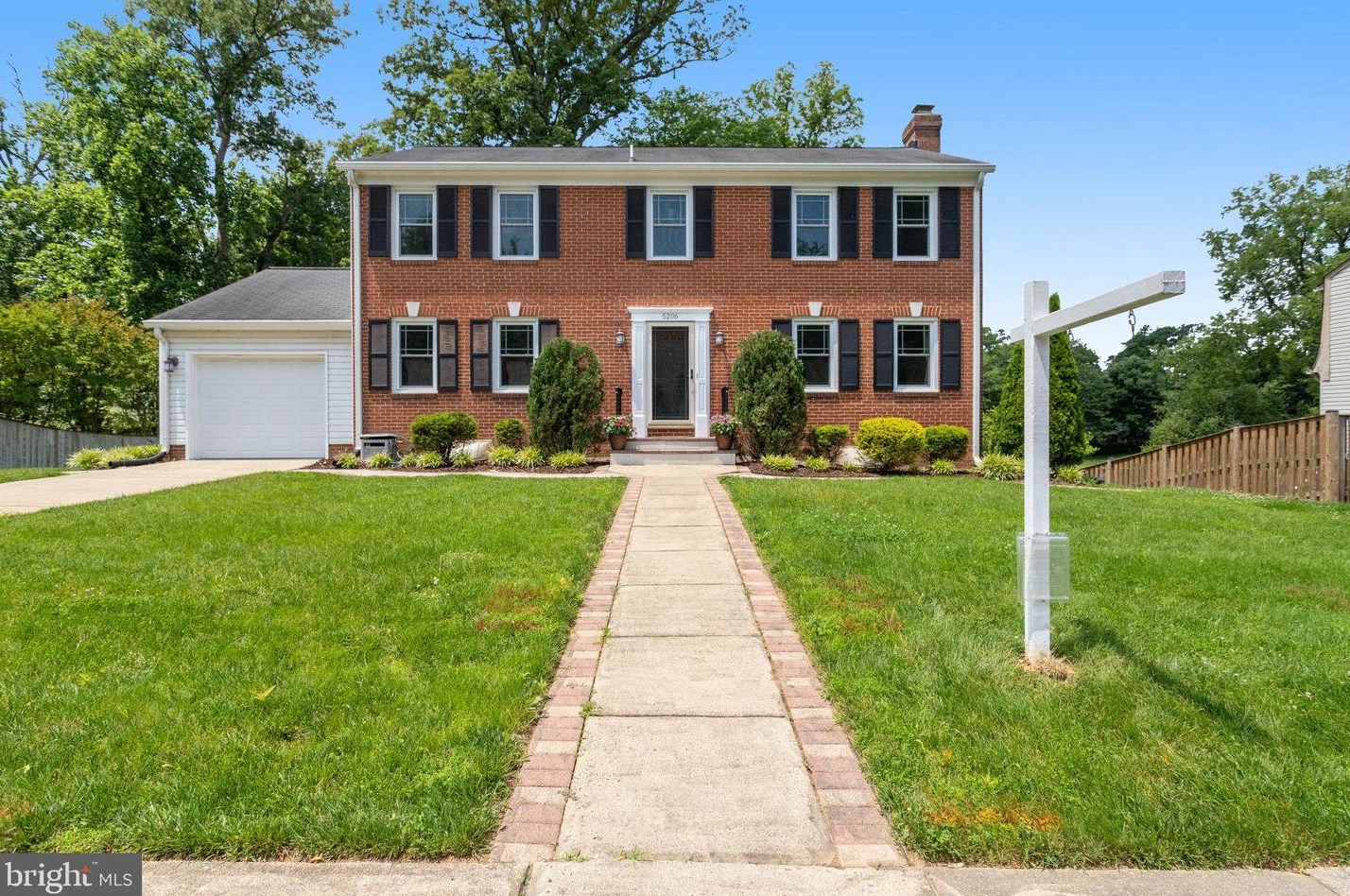 5206 Bradwood St, Springfield, VA 22151-3521