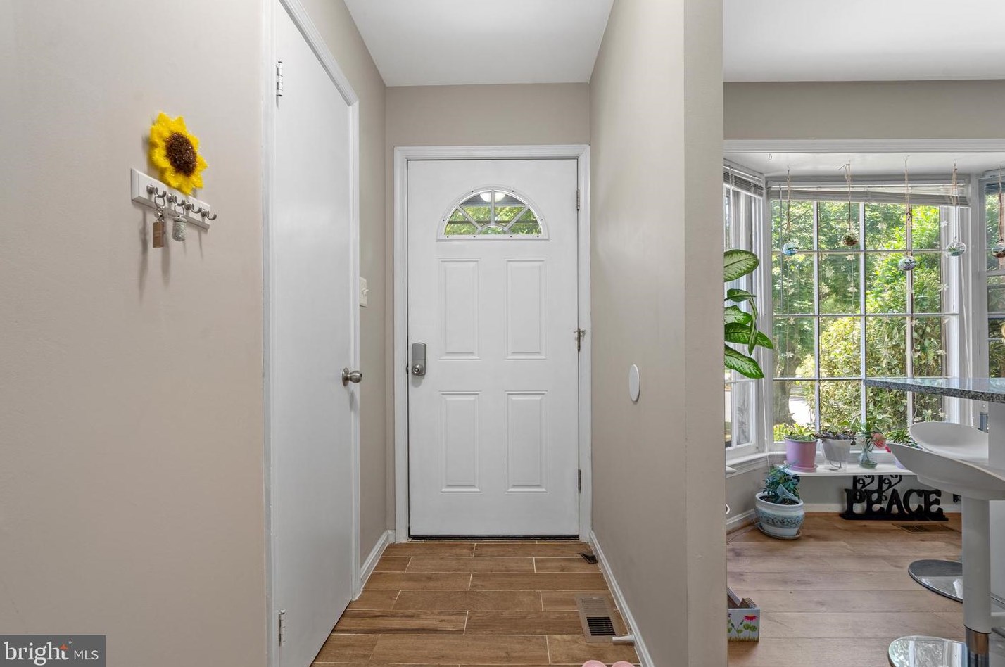 10305 Colony Park Dr, Fairfax, VA 22032