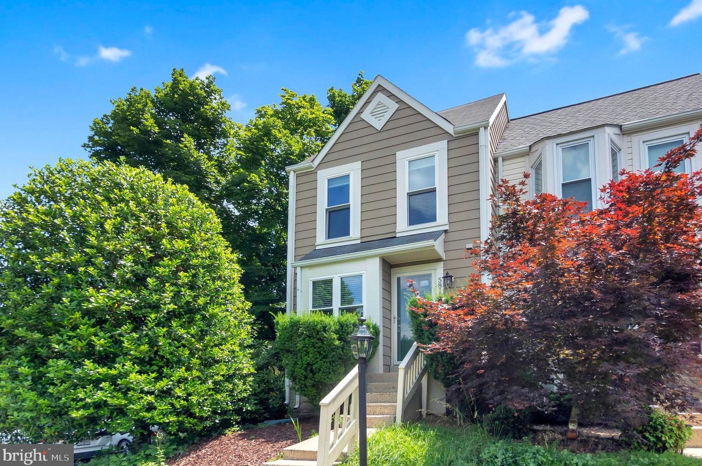 5818 Wescott Hills Way, Alexandria VA  22315-5621 exterior