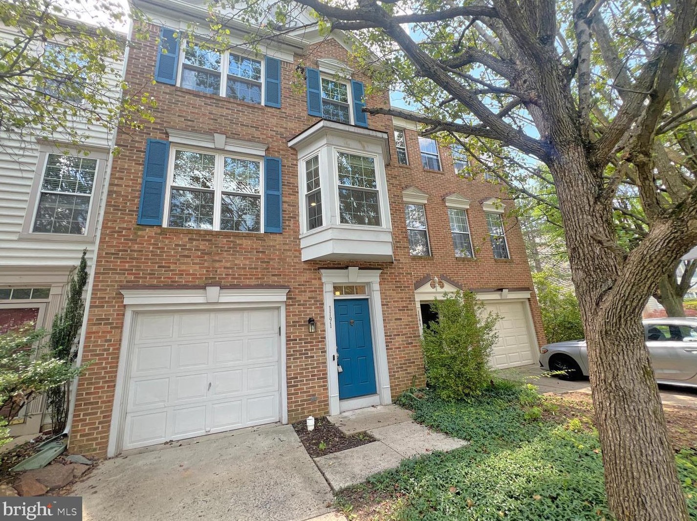 1191 Cypress Tree Pl, Herndon, VA 20170