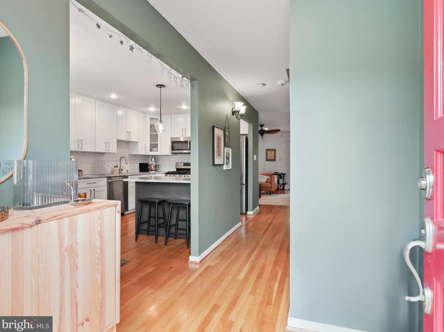 3311 Ardley Ct, Falls Church, VA 22041-2601