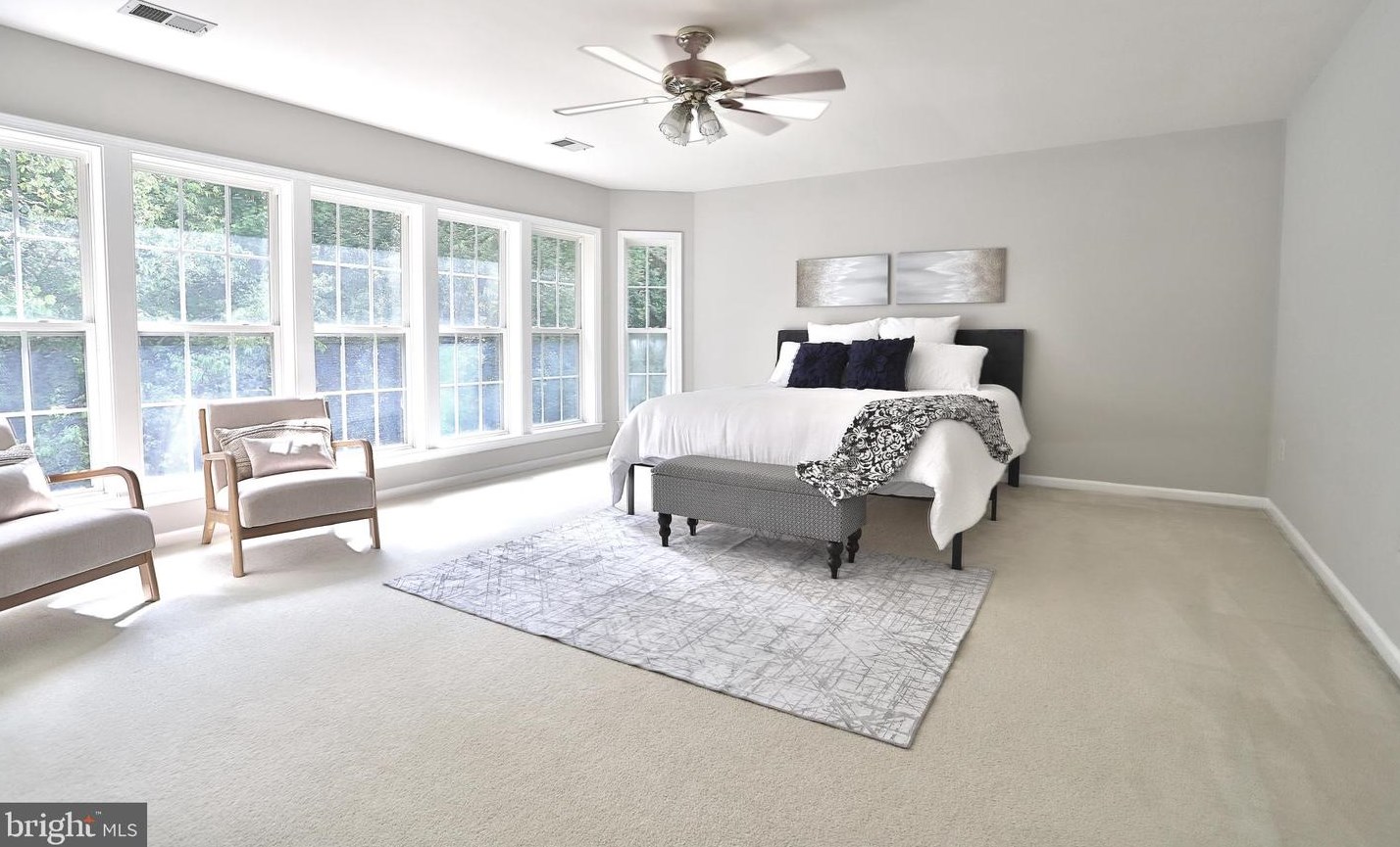 5364 Wharton Park Ct, Centreville VA  20120-2003 exterior