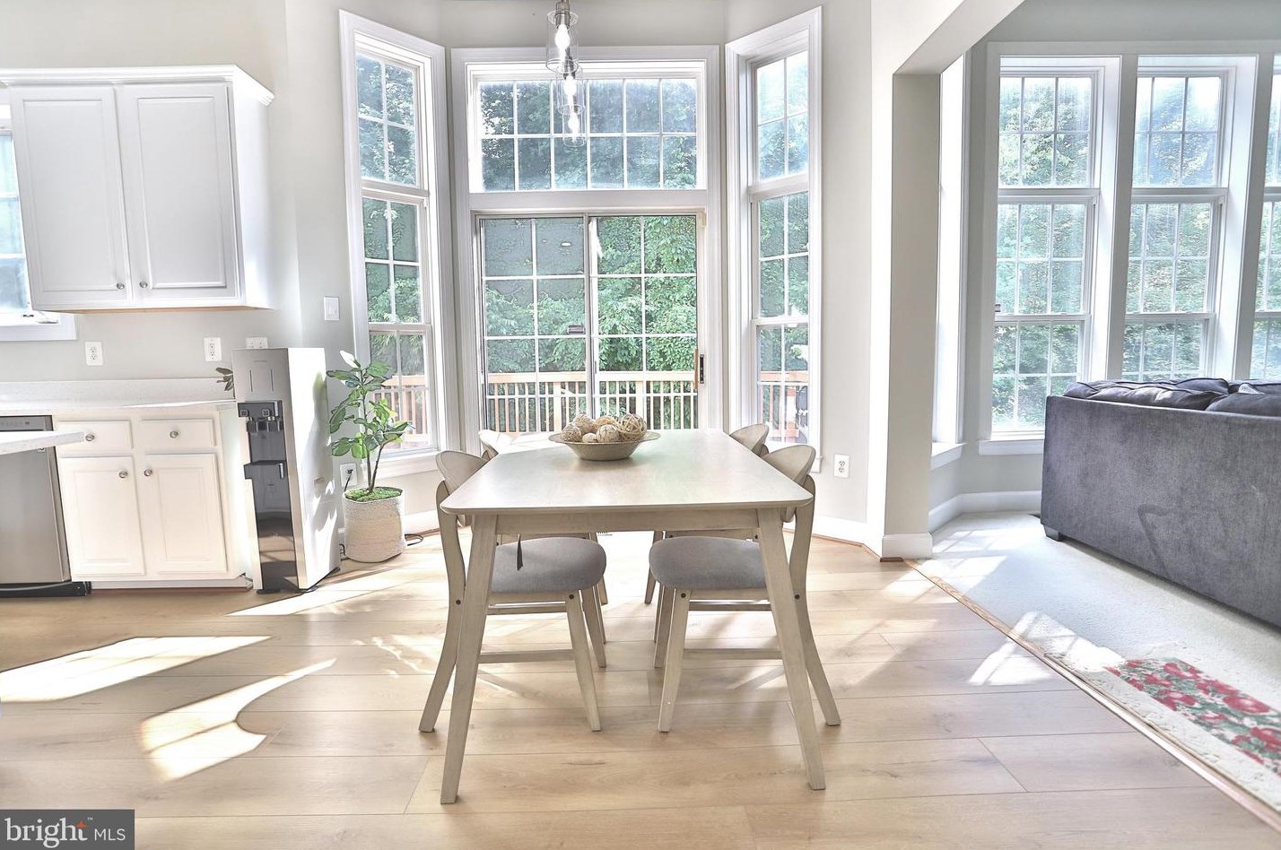 5364 Wharton Park Ct, Centreville VA  20120-2003 exterior