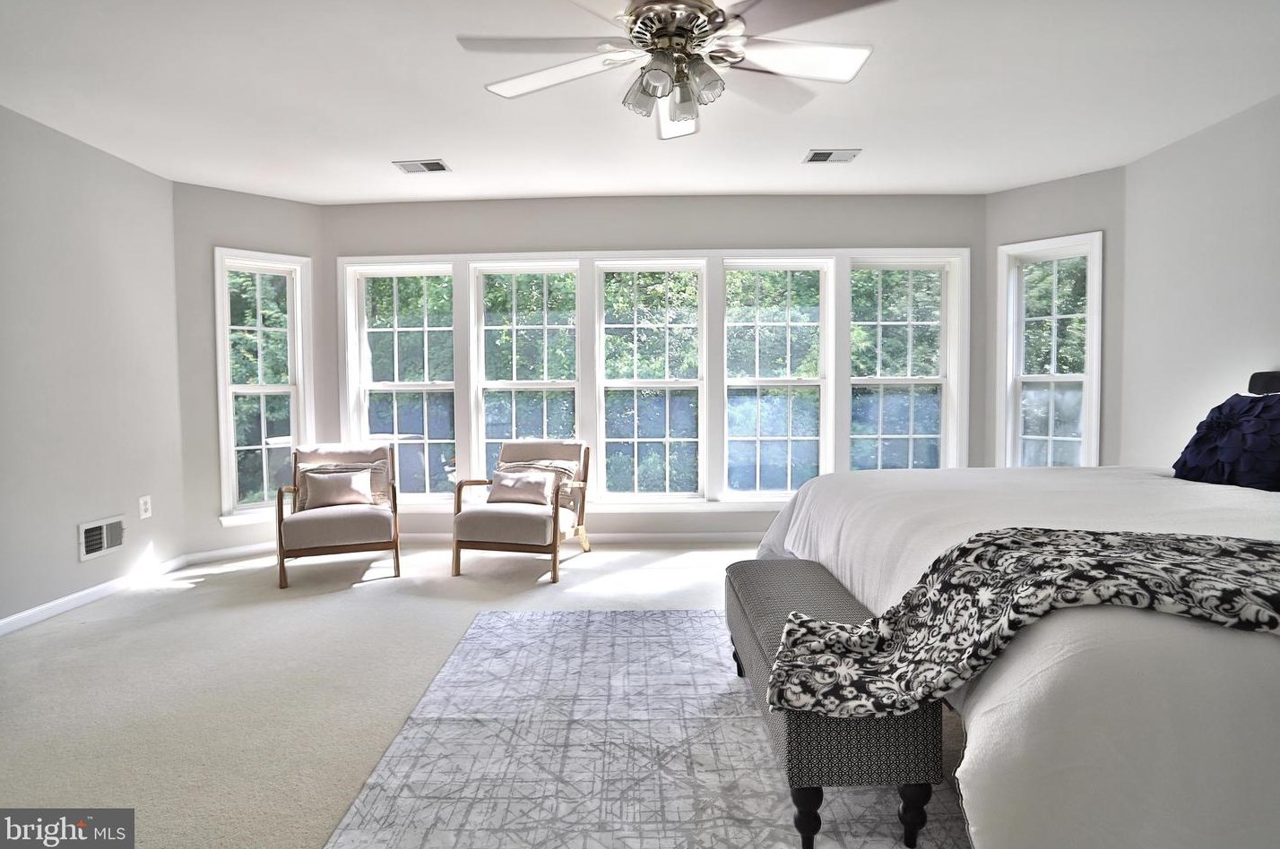 5364 Wharton Park Ct, Centreville VA  20120-2003 exterior