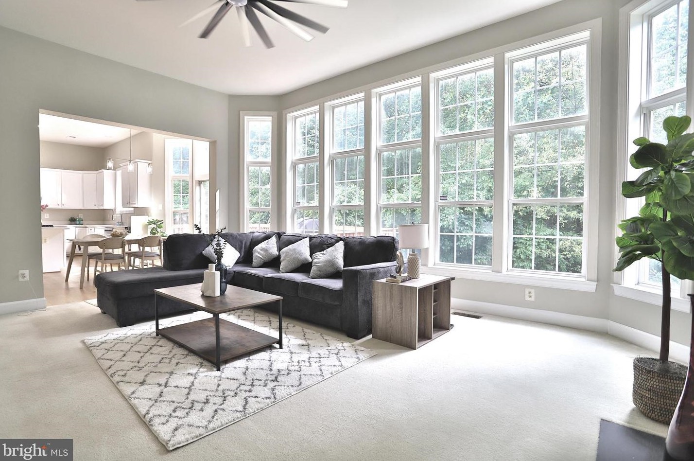 5364 Wharton Park Ct, Centreville VA  20120-2003 exterior