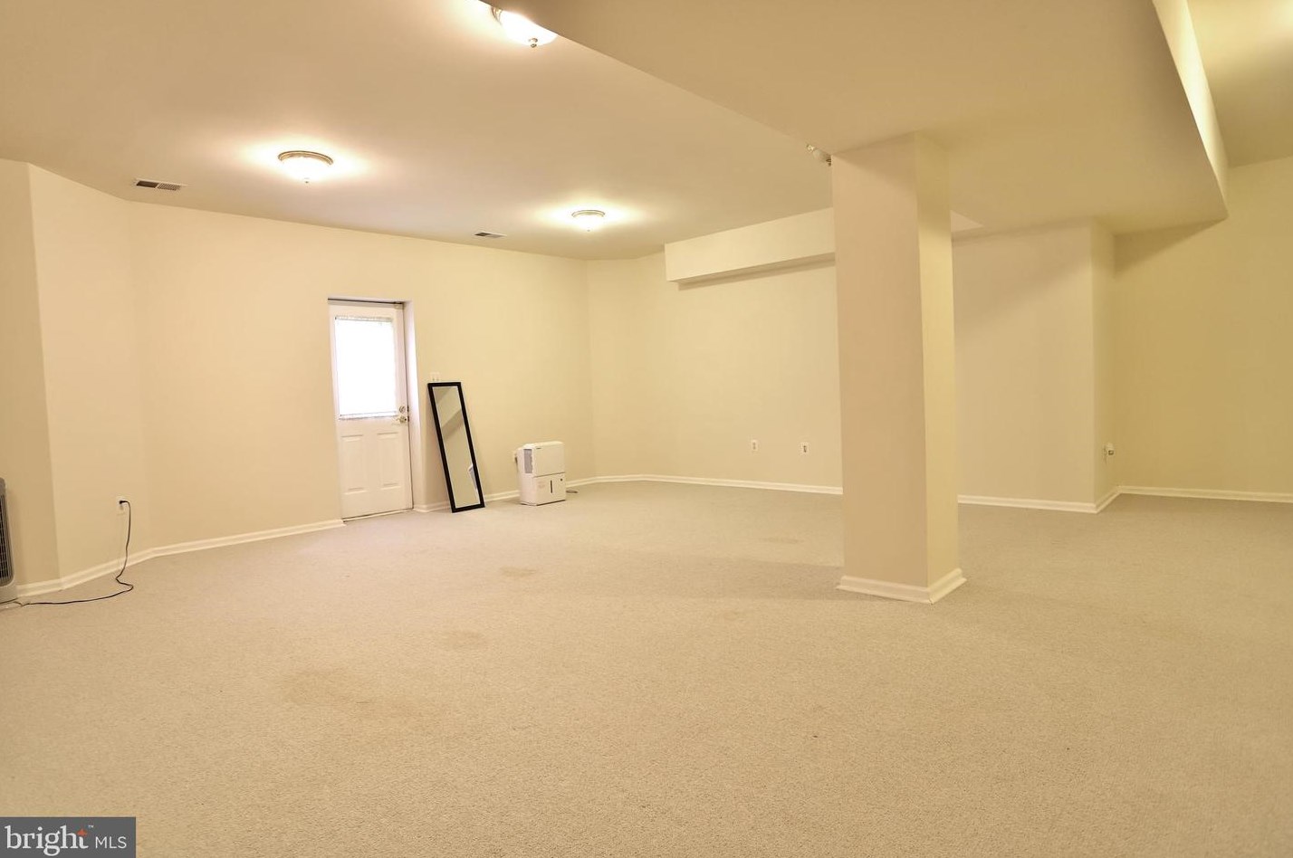 5364 Wharton Park Ct, Centreville VA  20120-2003 exterior