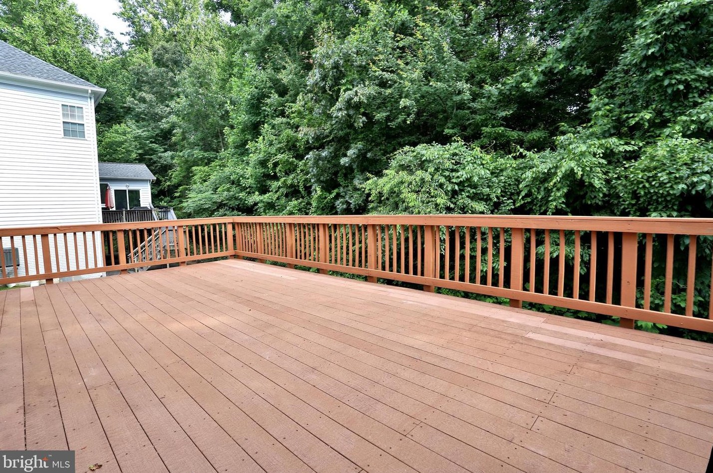 5364 Wharton Park Ct, Centreville VA  20120-2003 exterior