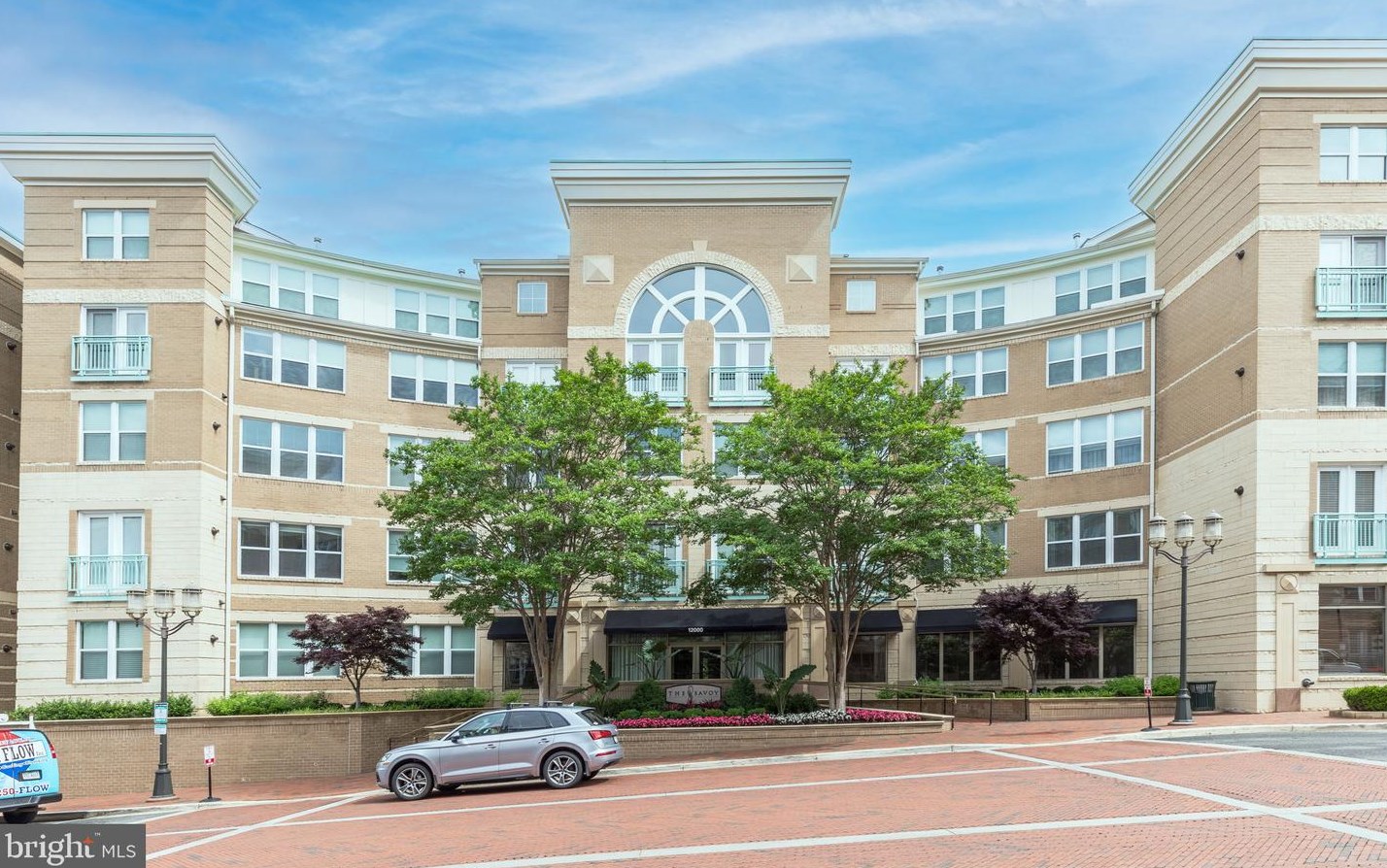 12000 Market St #226, Herndon, VA 20190