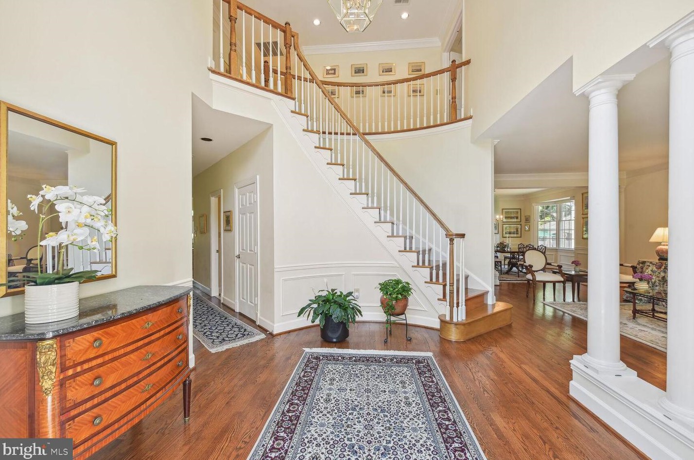 1906 Gables Ln, Vienna, VA 22182