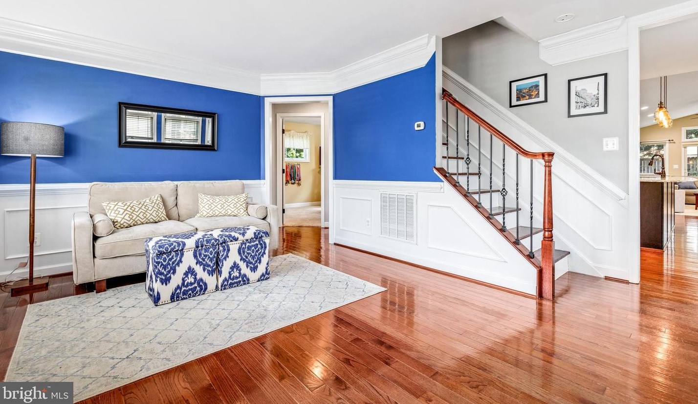 6619 Cavalier Dr, Alexandria VA 22307-1307 exterior