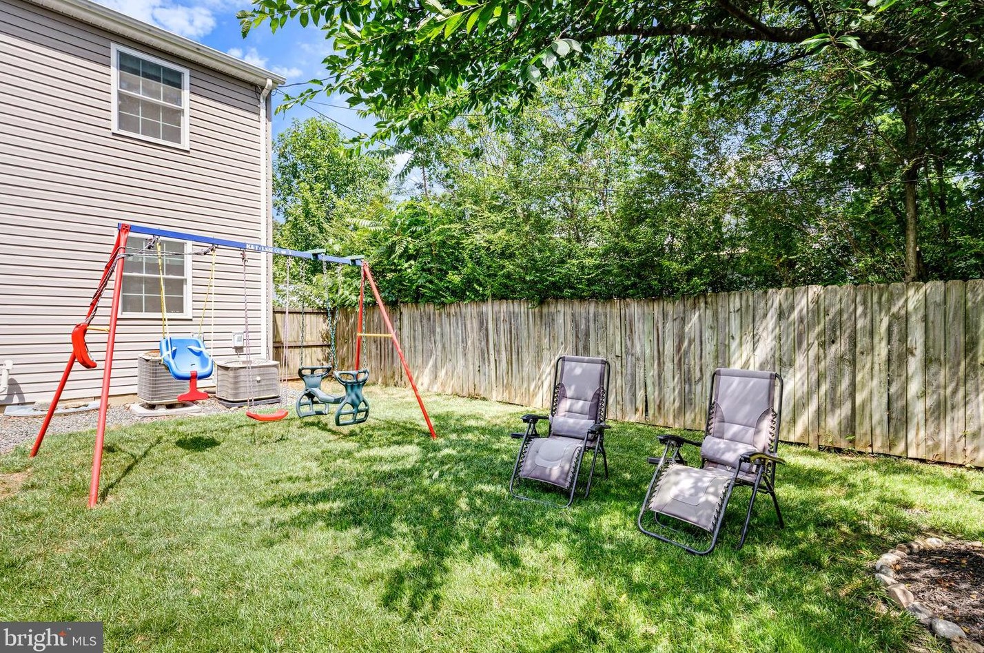 6619 Cavalier Dr, Alexandria VA 22307-1307 exterior