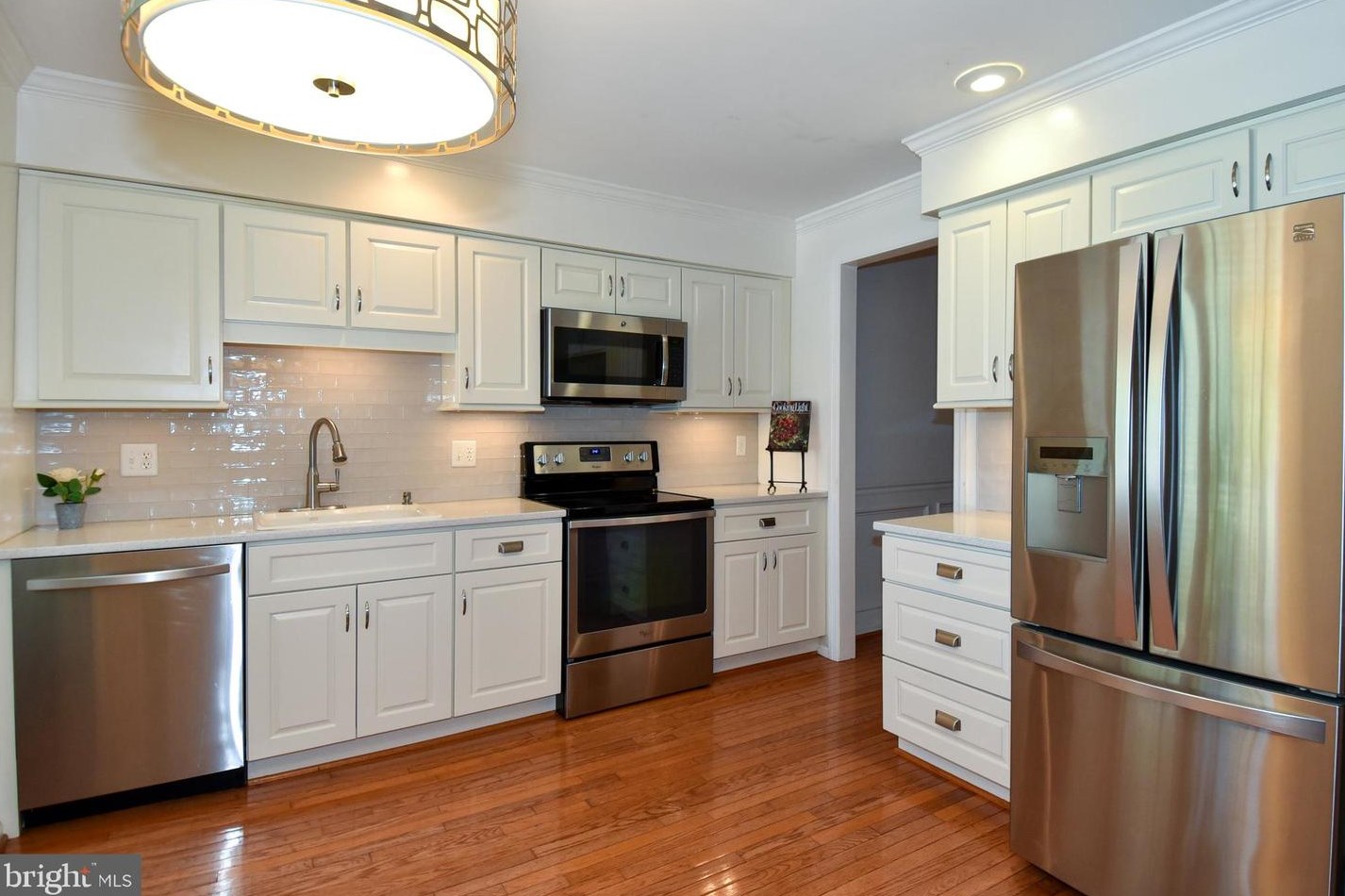 3960 Collis Oak Ct, Fairfax, VA 22033-2475