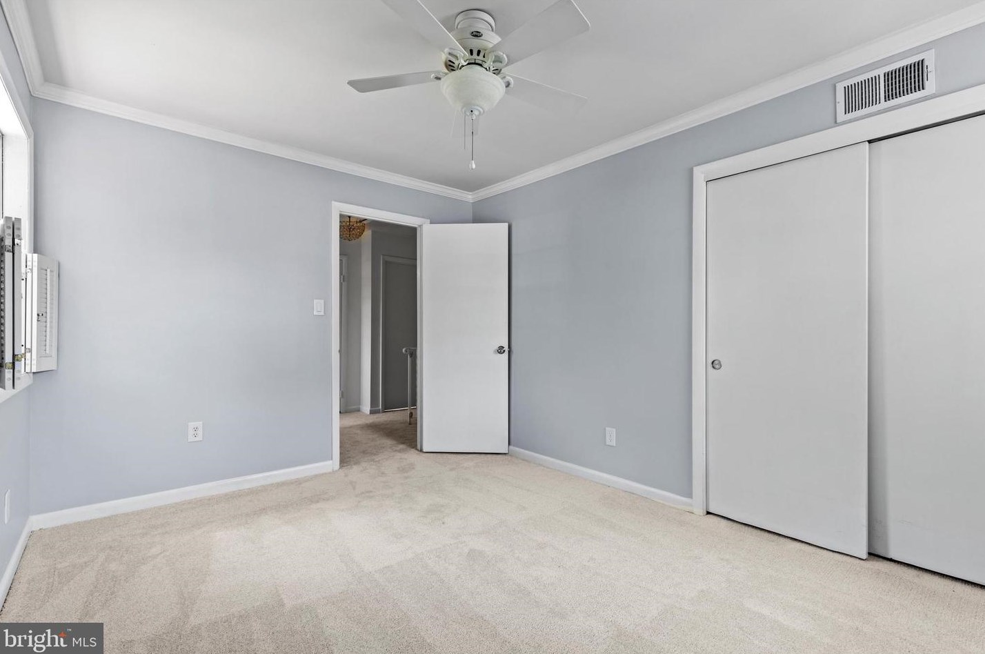 8201 Martha St, Alexandria VA  22309-3721 exterior