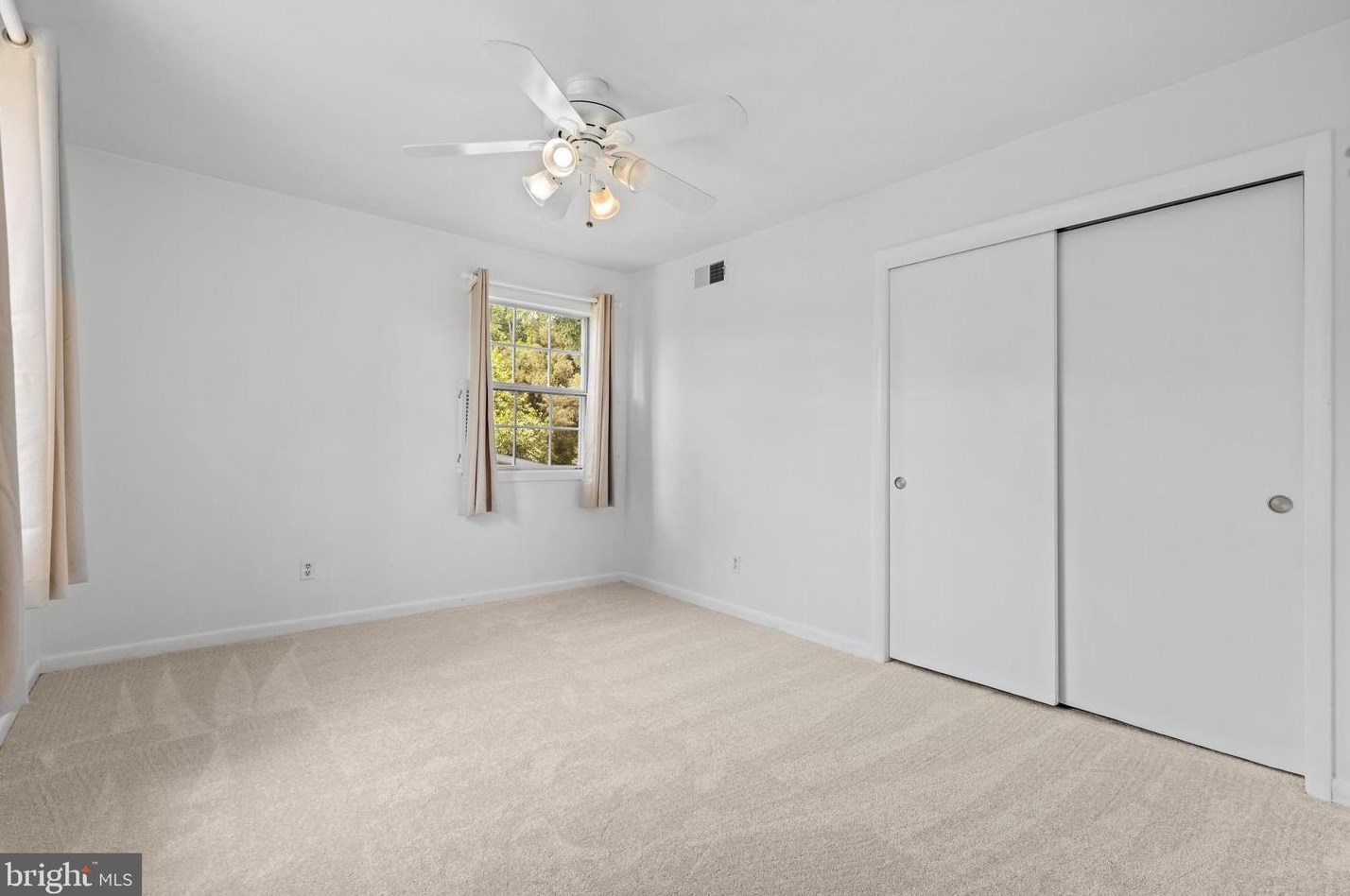 8201 Martha St, Alexandria VA  22309-3721 exterior