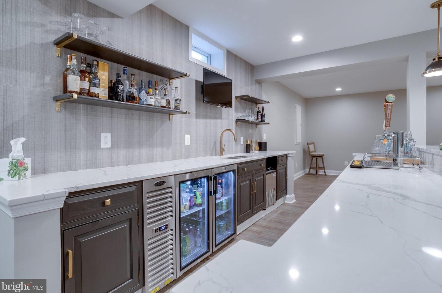 9376 Colbert Ct, Fairfax, VA 22032-2000
