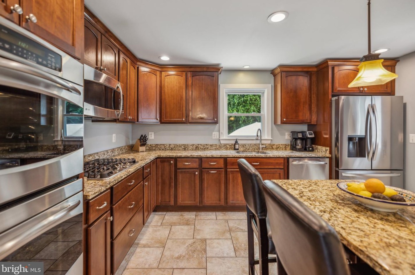 2506 Fairhaven Ave, Alexandria VA 22303-2305 exterior