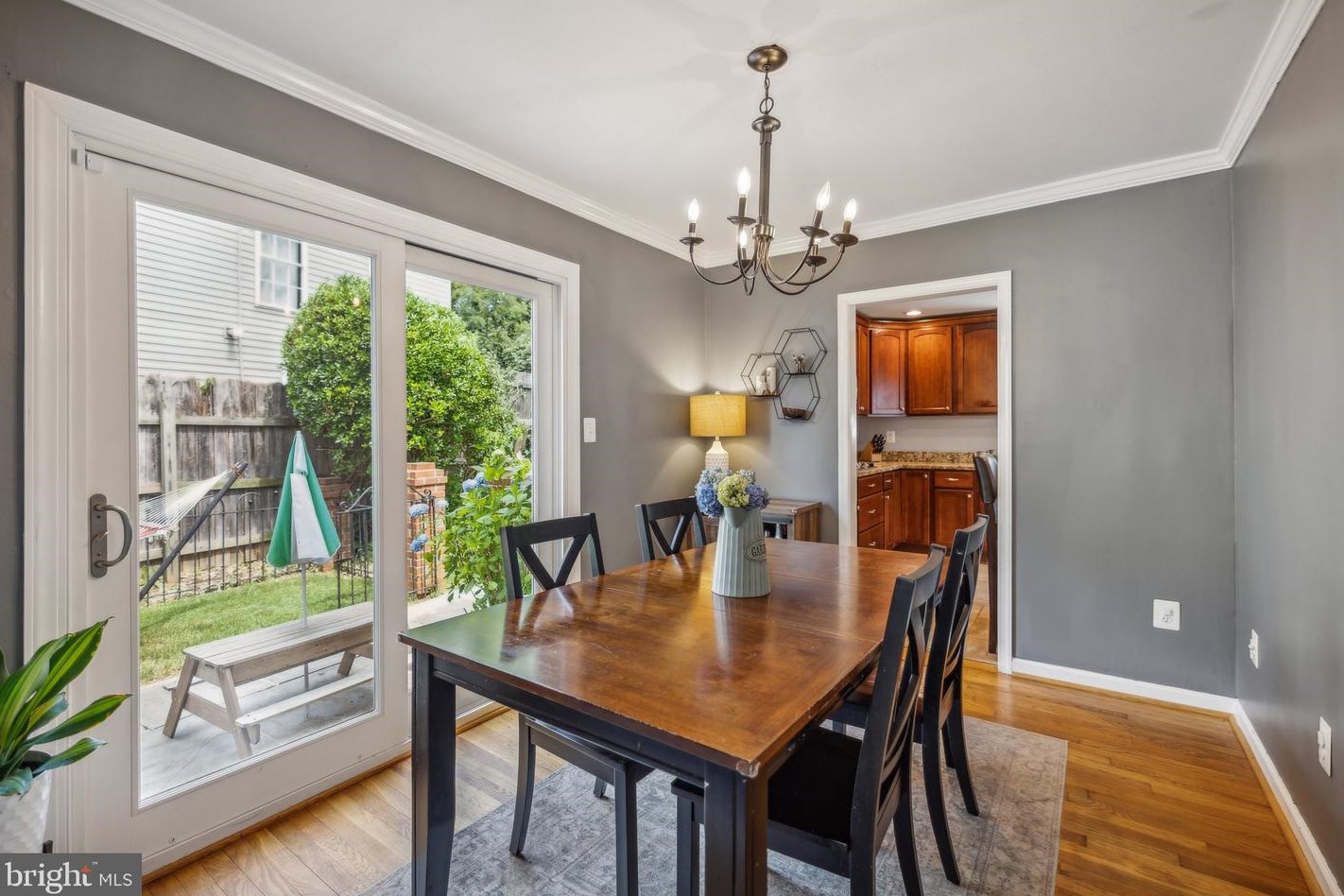 2506 Fairhaven Ave, Alexandria VA 22303-2305 exterior