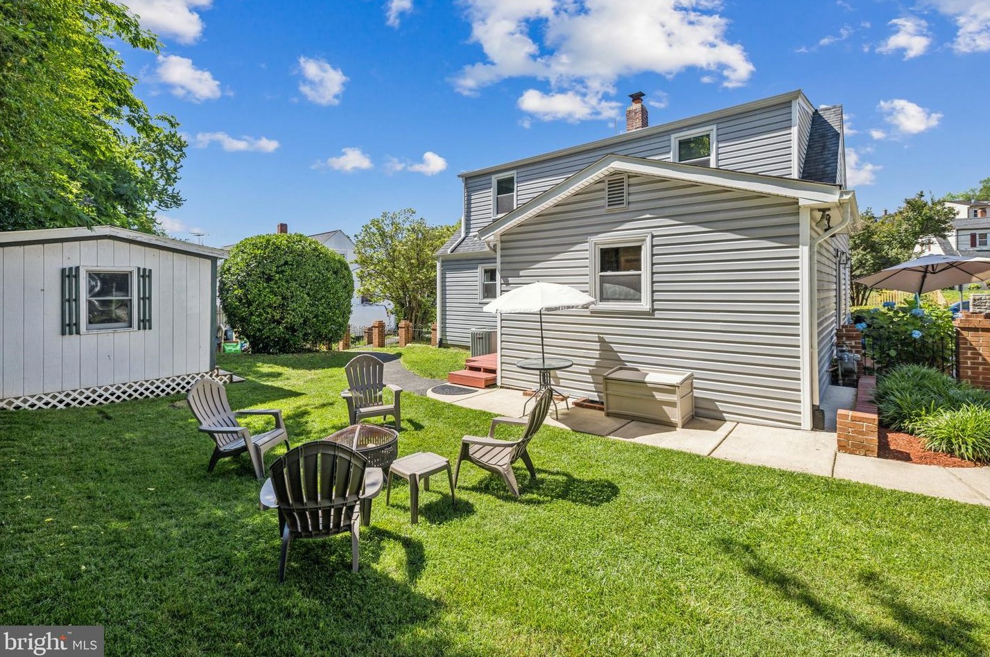 2506 Fairhaven Ave, Alexandria VA 22303-2305 exterior