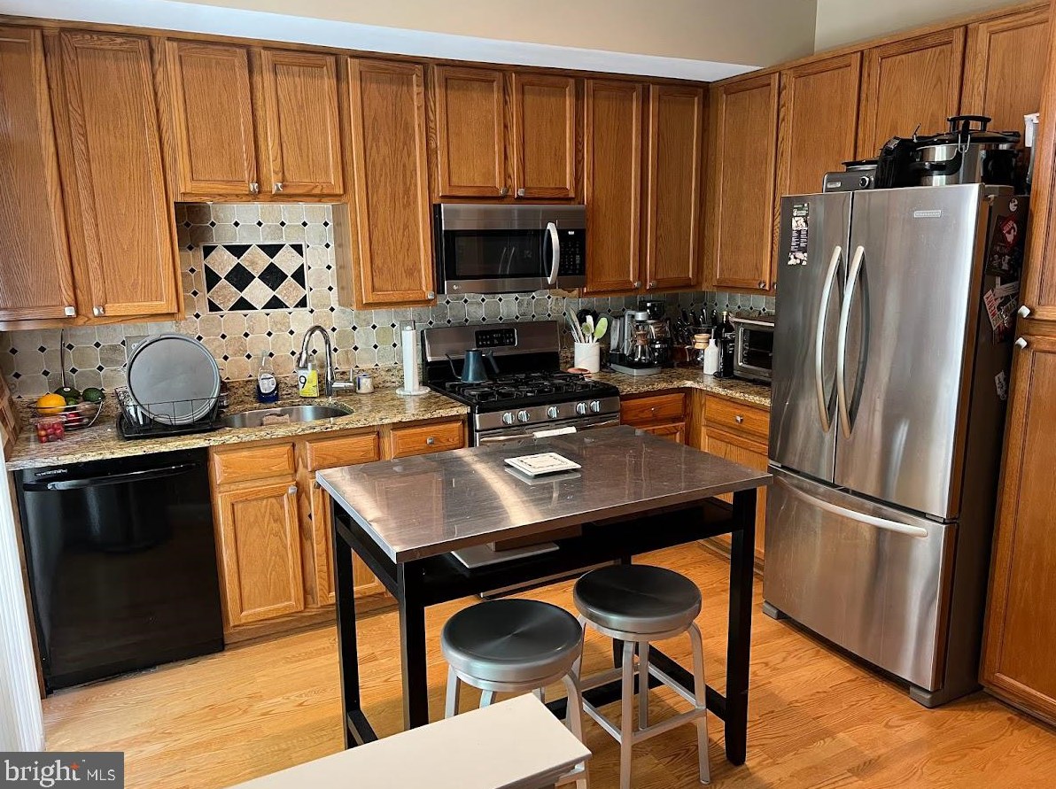 1305 Windleaf Dr #168, Herndon, VA 20194