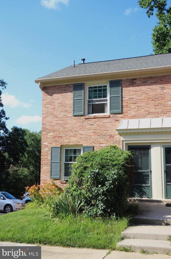 8332 Darlington St #468, Springfield, VA 22152