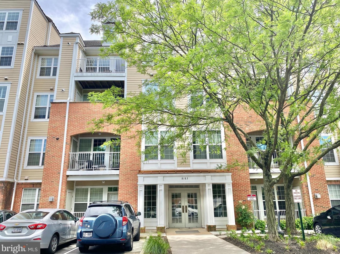 8183 Carnegie Hall Ct #208, Vienna, VA 22180