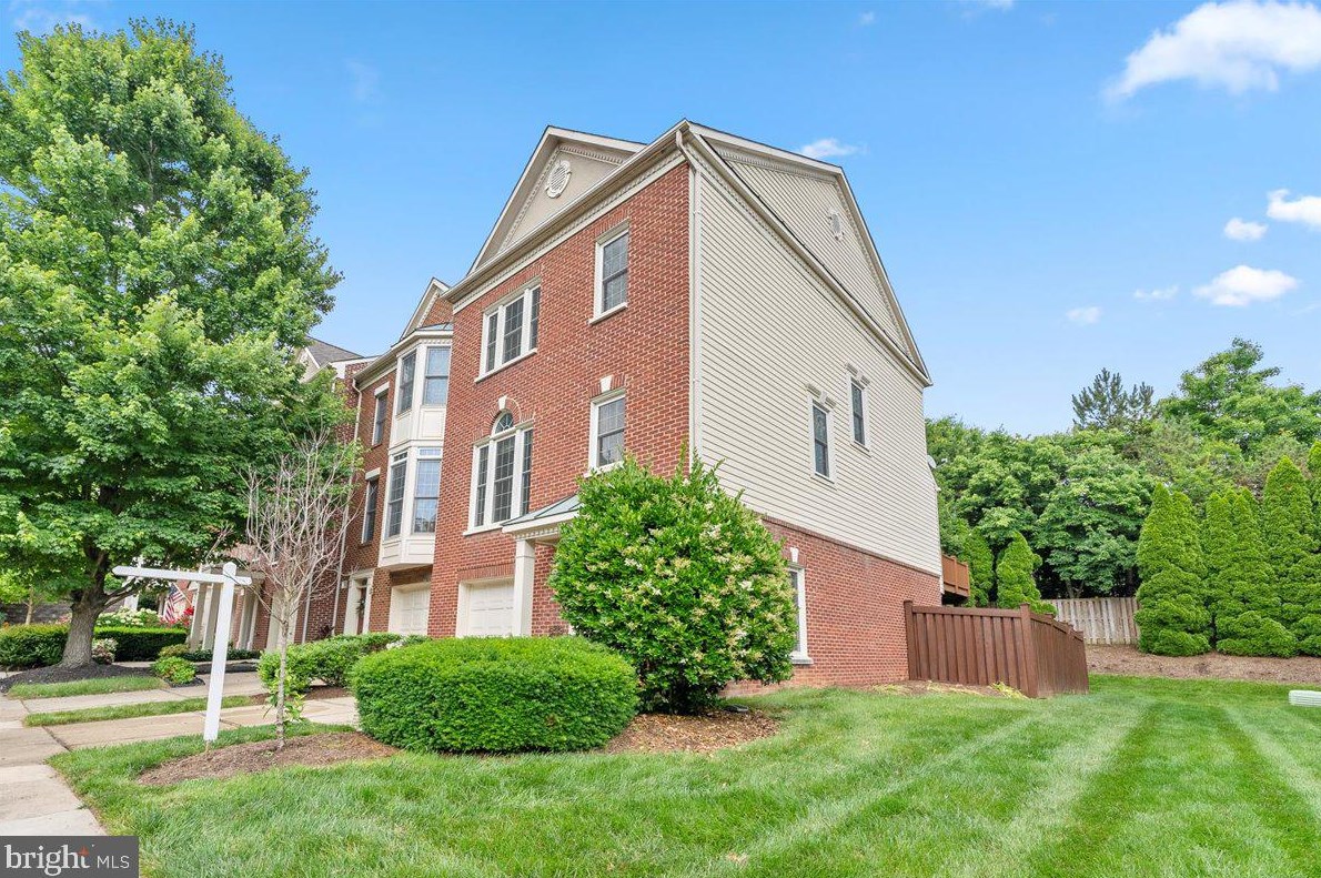 4029 Werthers Ct, Fairfax, VA 22030