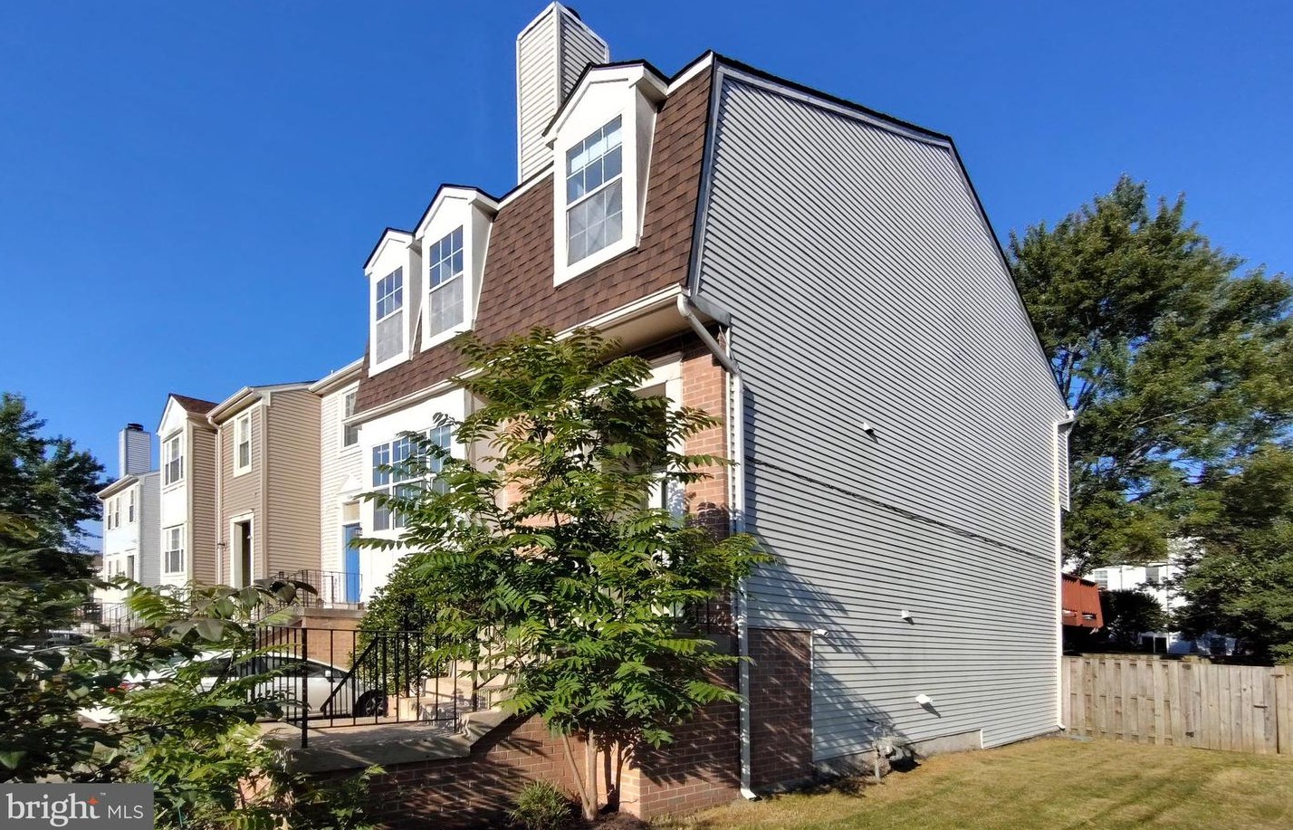3326 Buckeye Ln, Fairfax, VA 22033-1225
