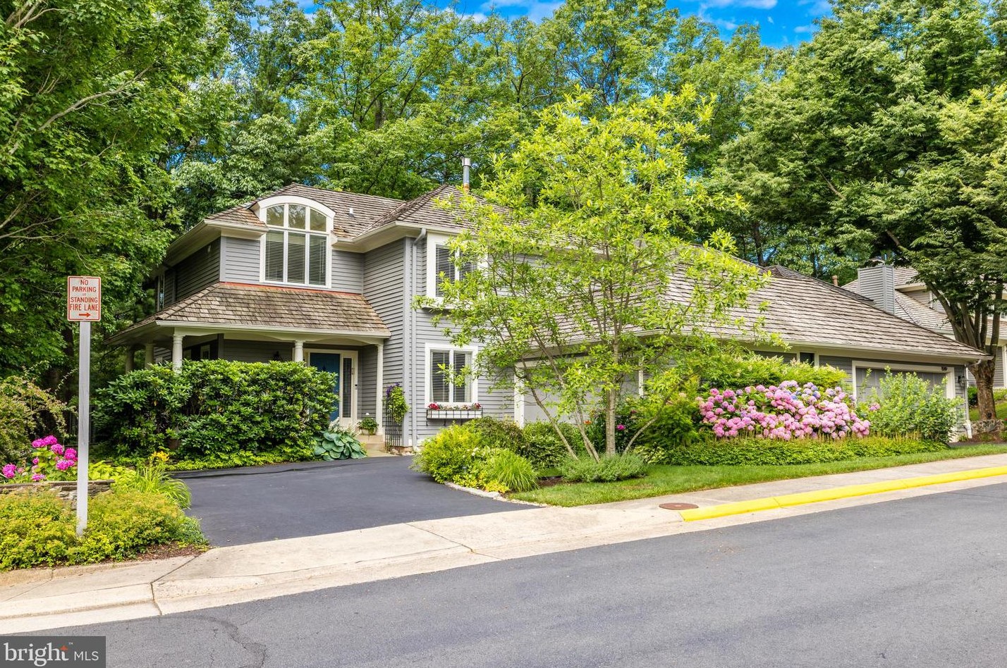 1591 Regatta Ln, Herndon, VA 20194