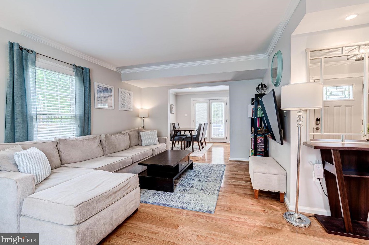 2783 Knollside Ln, Vienna, VA 22180-7004