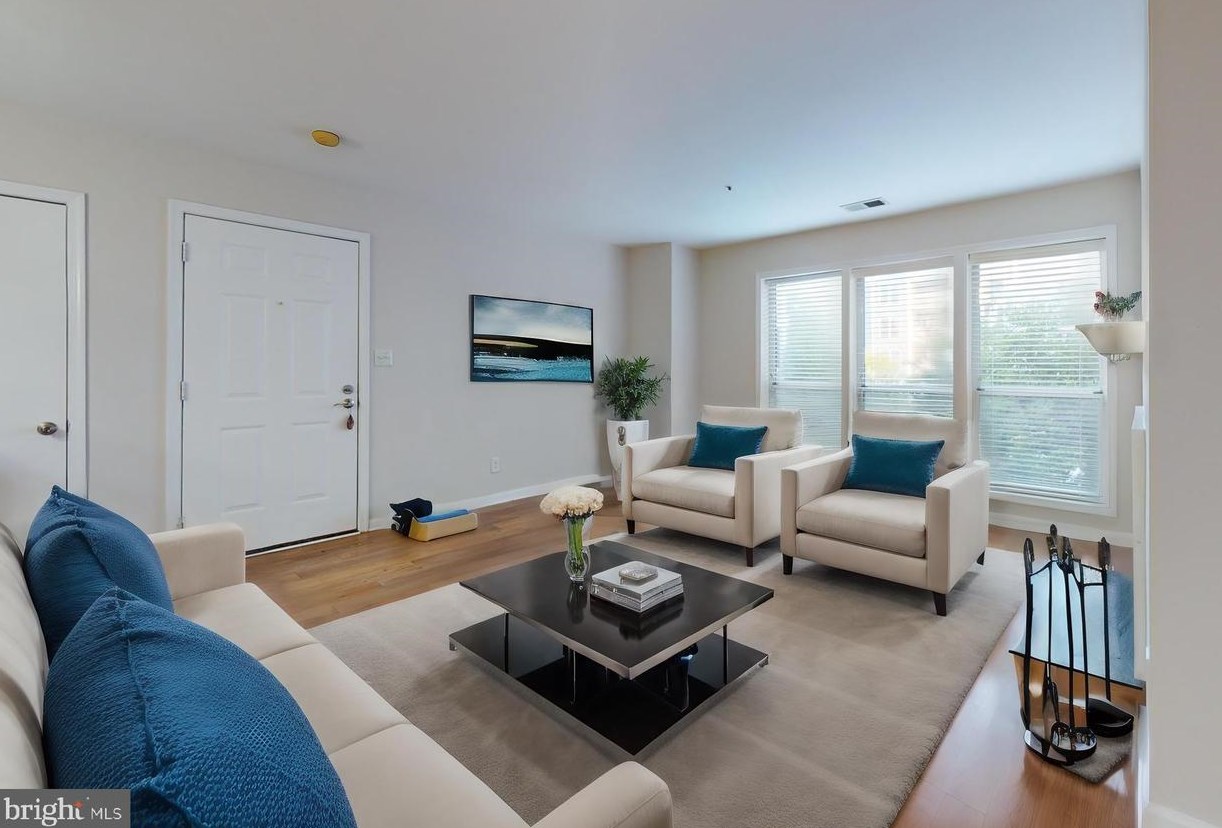 3176 Summit Square Dr #4-c12, Vienna, VA 22124