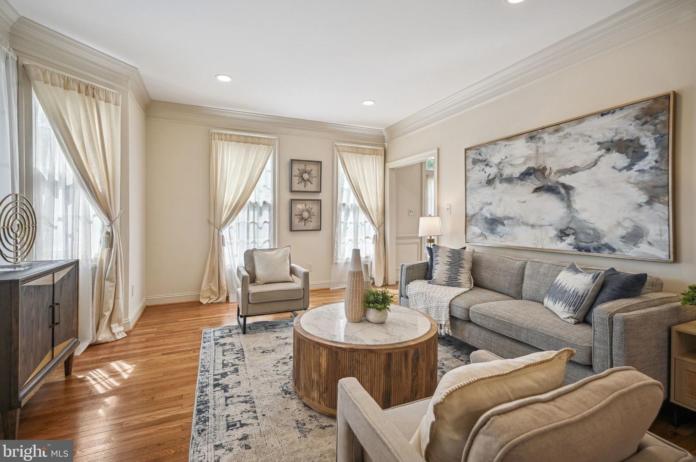 5800 Magnolia Ln, Falls Church VA  22041-1661 exterior