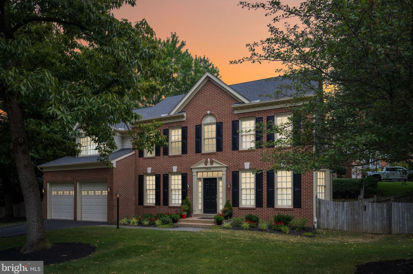 5800 Magnolia Ln, Falls Church VA  22041-1661 exterior