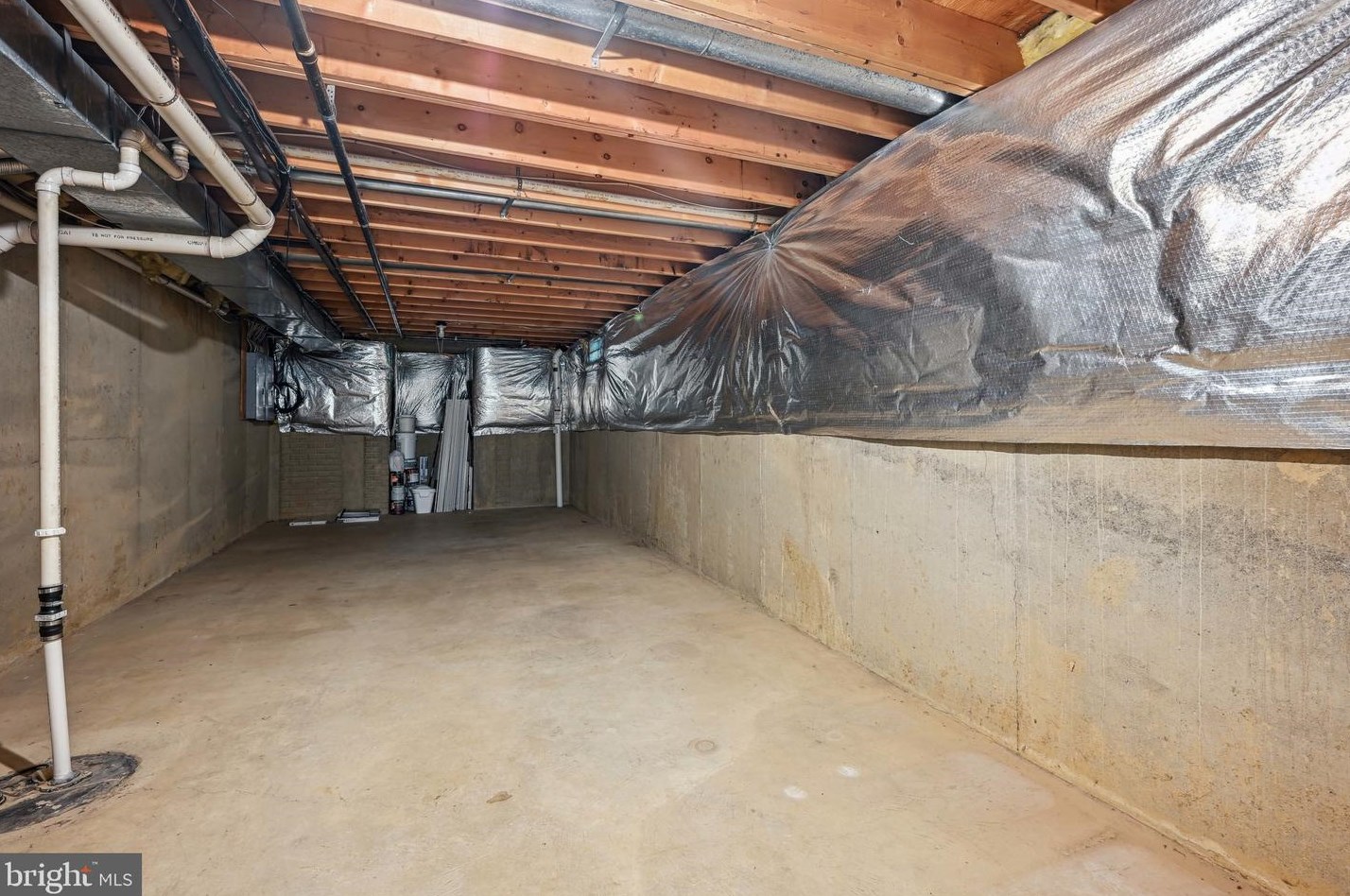 5800 Magnolia Ln, Falls Church VA  22041-1661 exterior