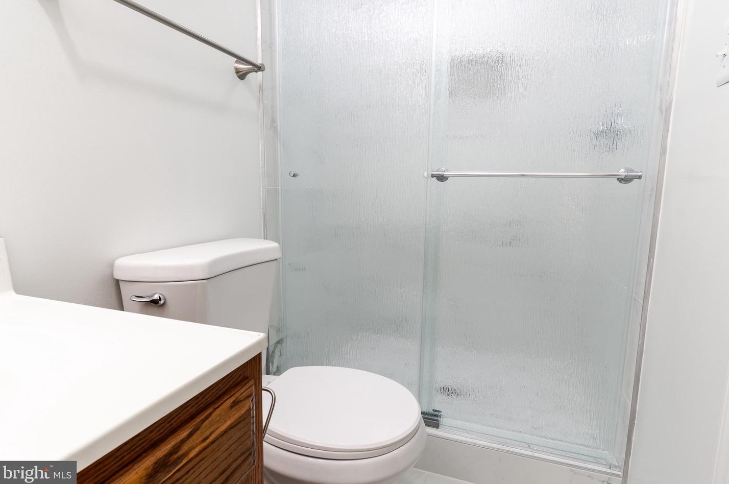 13825 Wakley Ct, Centreville VA  20121-3075 exterior