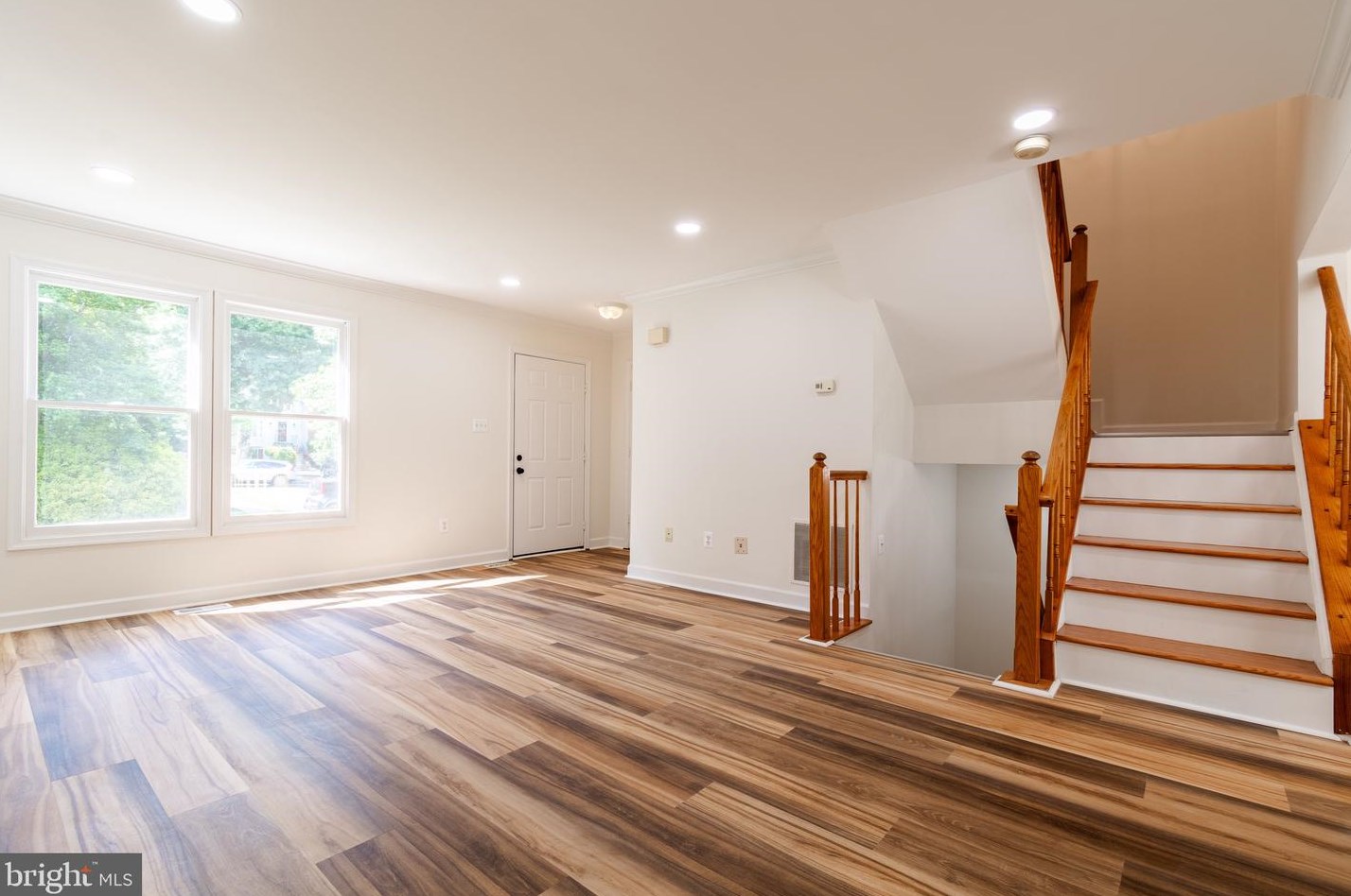 13825 Wakley Ct, Centreville VA  20121-3075 exterior