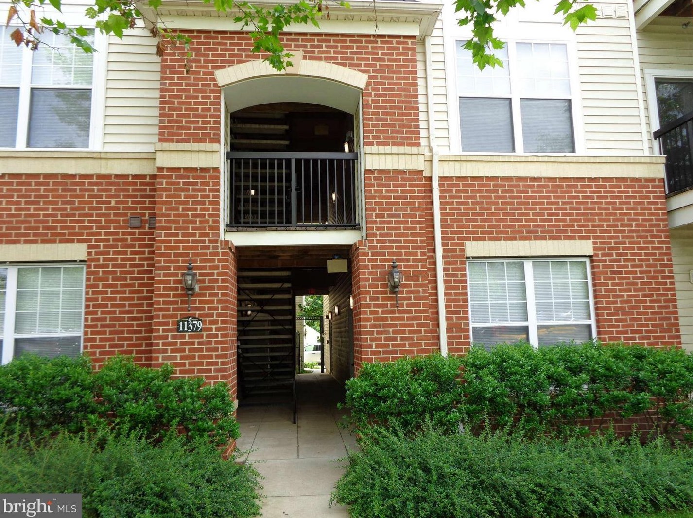 11379 Aristotle Dr #10-105, Fairfax, VA
