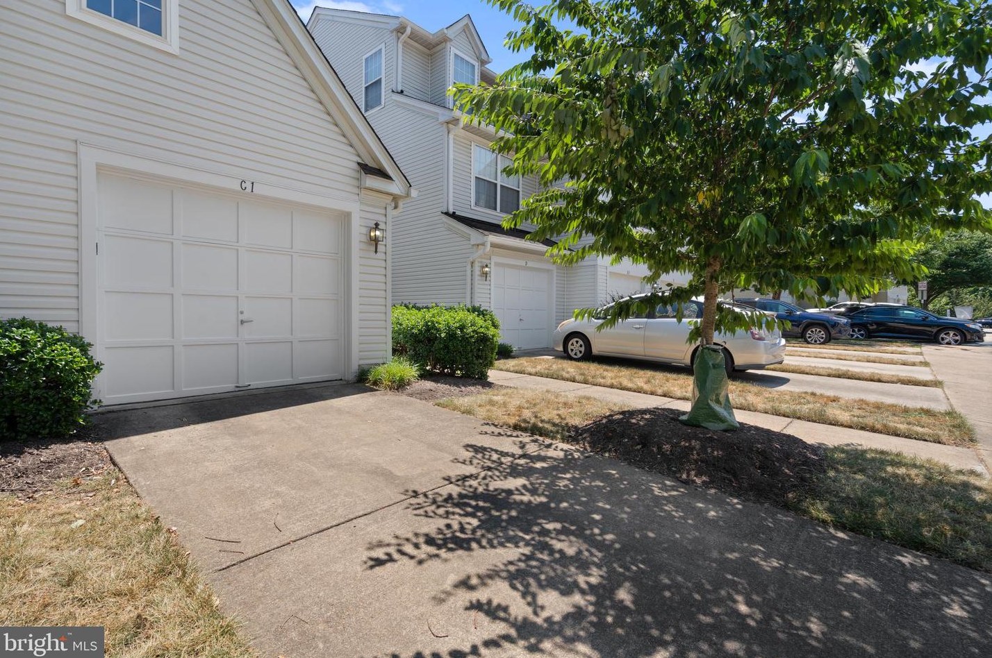 6607 Netties Ln, Alexandria, VA 22315-6003