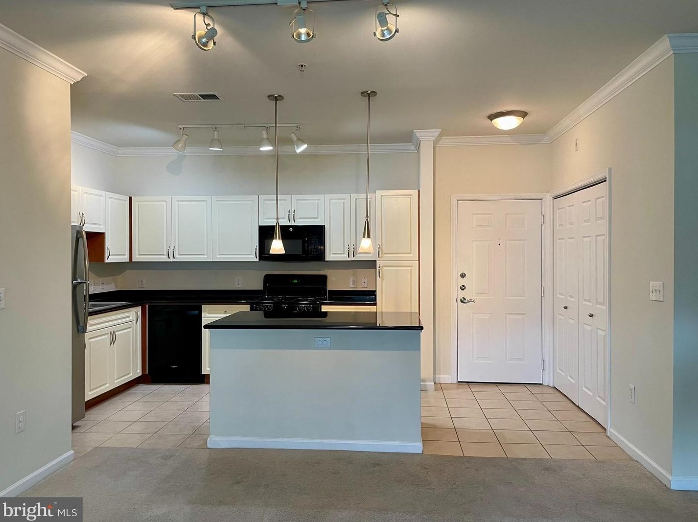 12956 Centre Park Cir #108, Herndon, VA 20171