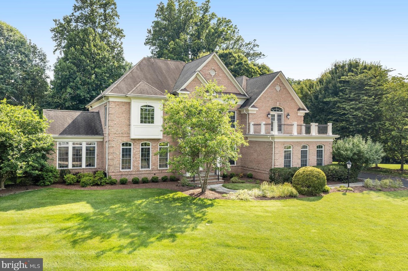 1016 Eaton Dr, Mc Lean, VA 22102-1746