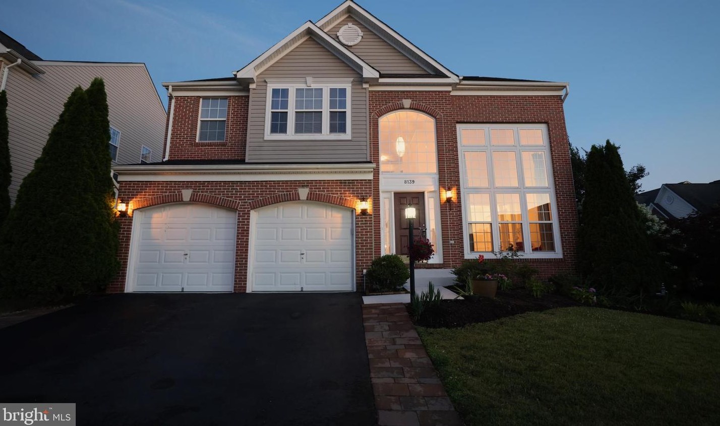 8139 Gilroy Dr, Lorton, VA 22079