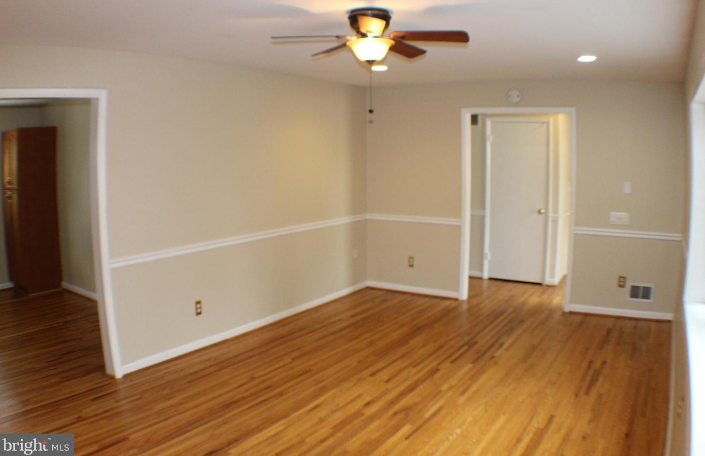 7012 Galgate Dr, Springfield VA  22152-3226 exterior