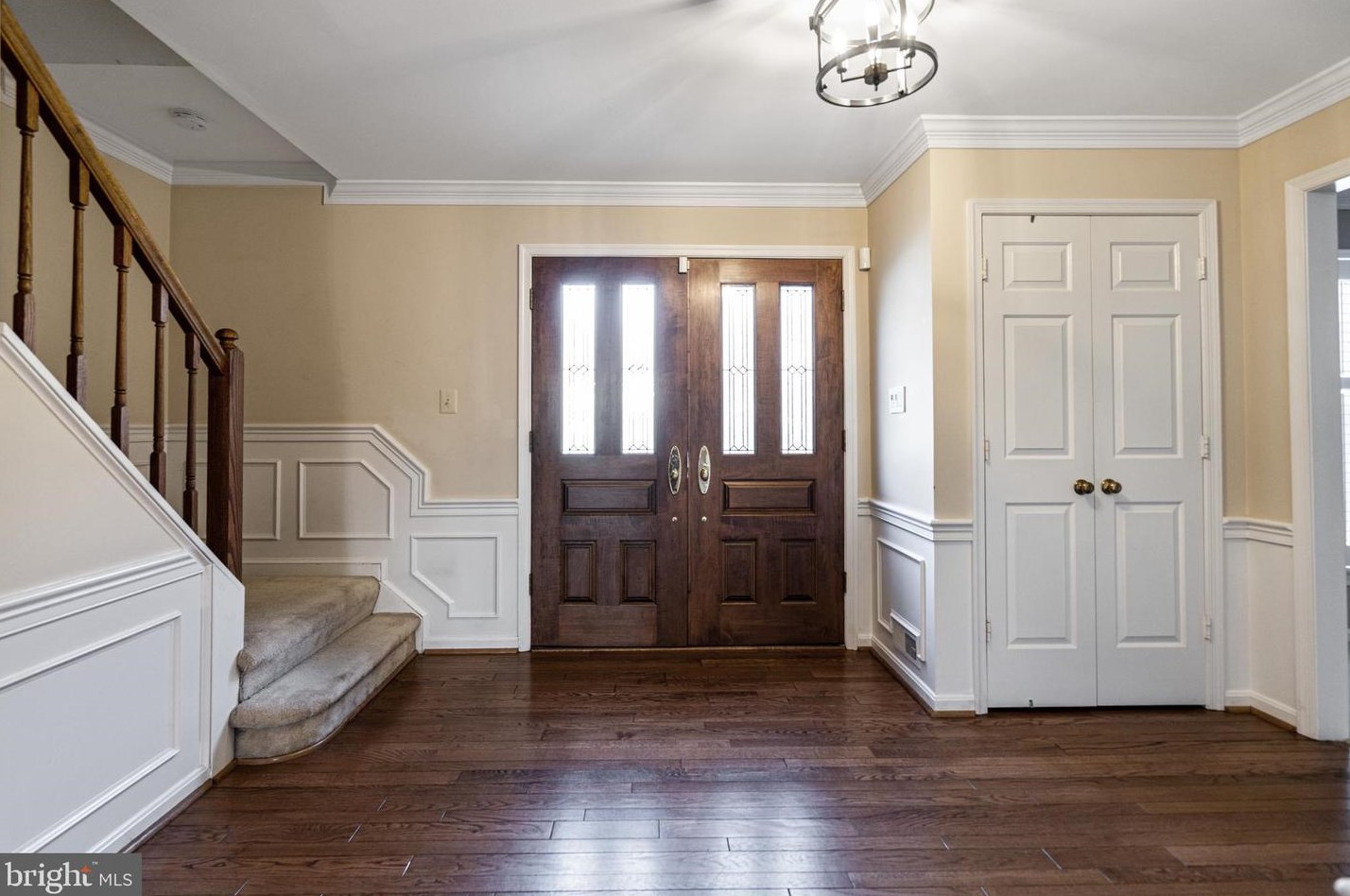 9136 Scott St, Springfield, VA 22153