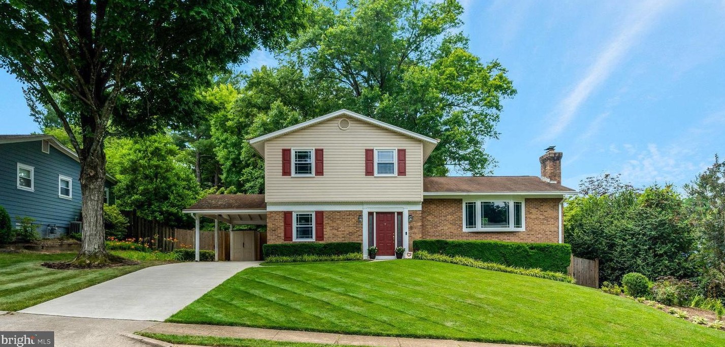 506 Heritage Ln Nw, Vienna, VA 22180